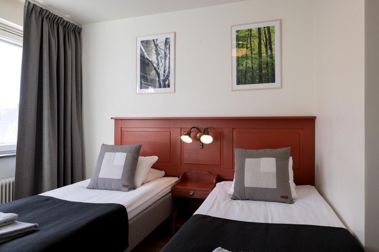 Hotel Bishops Arms Мора Экстерьер фото