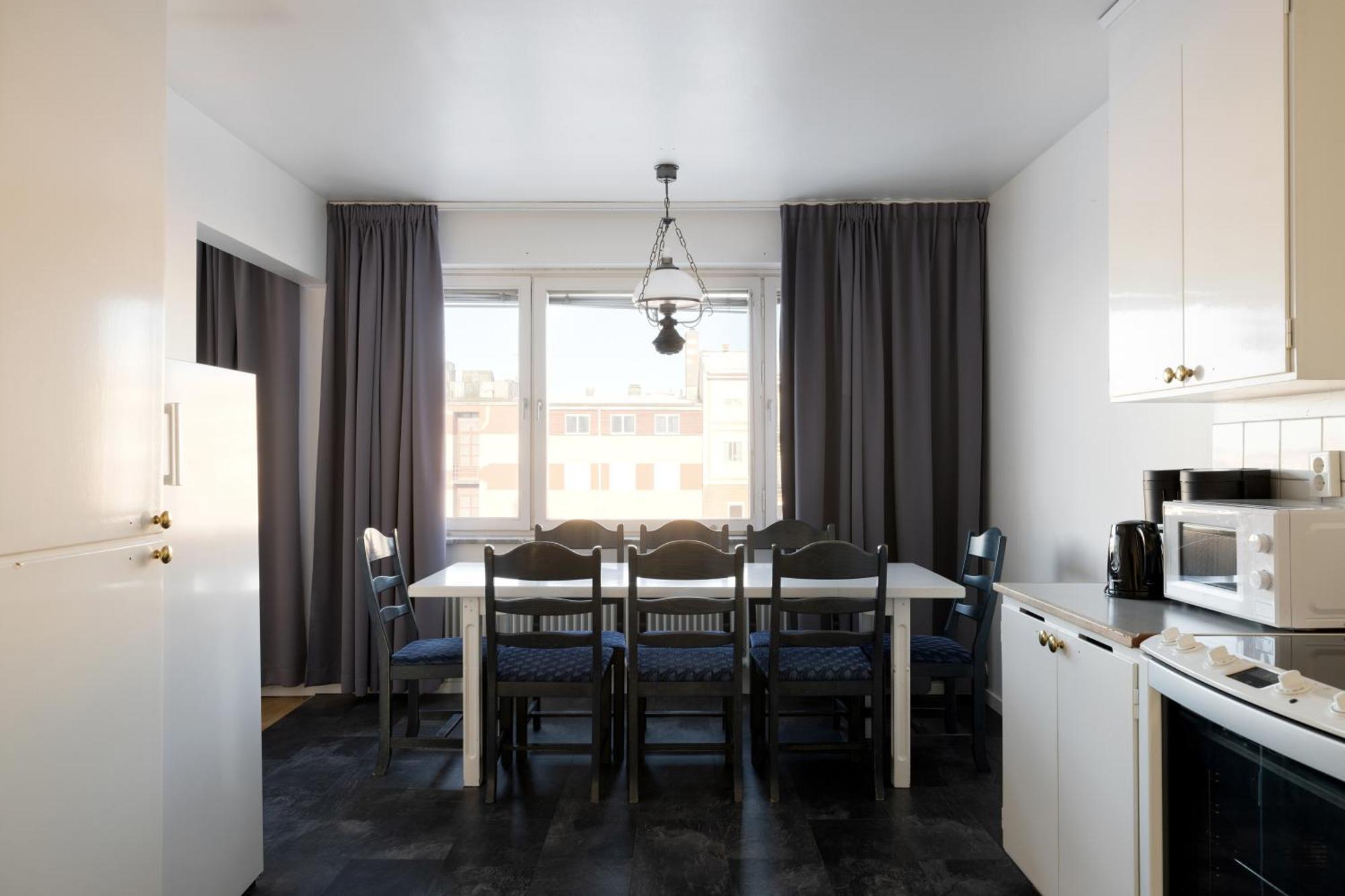 Hotel Bishops Arms Мора Номер фото