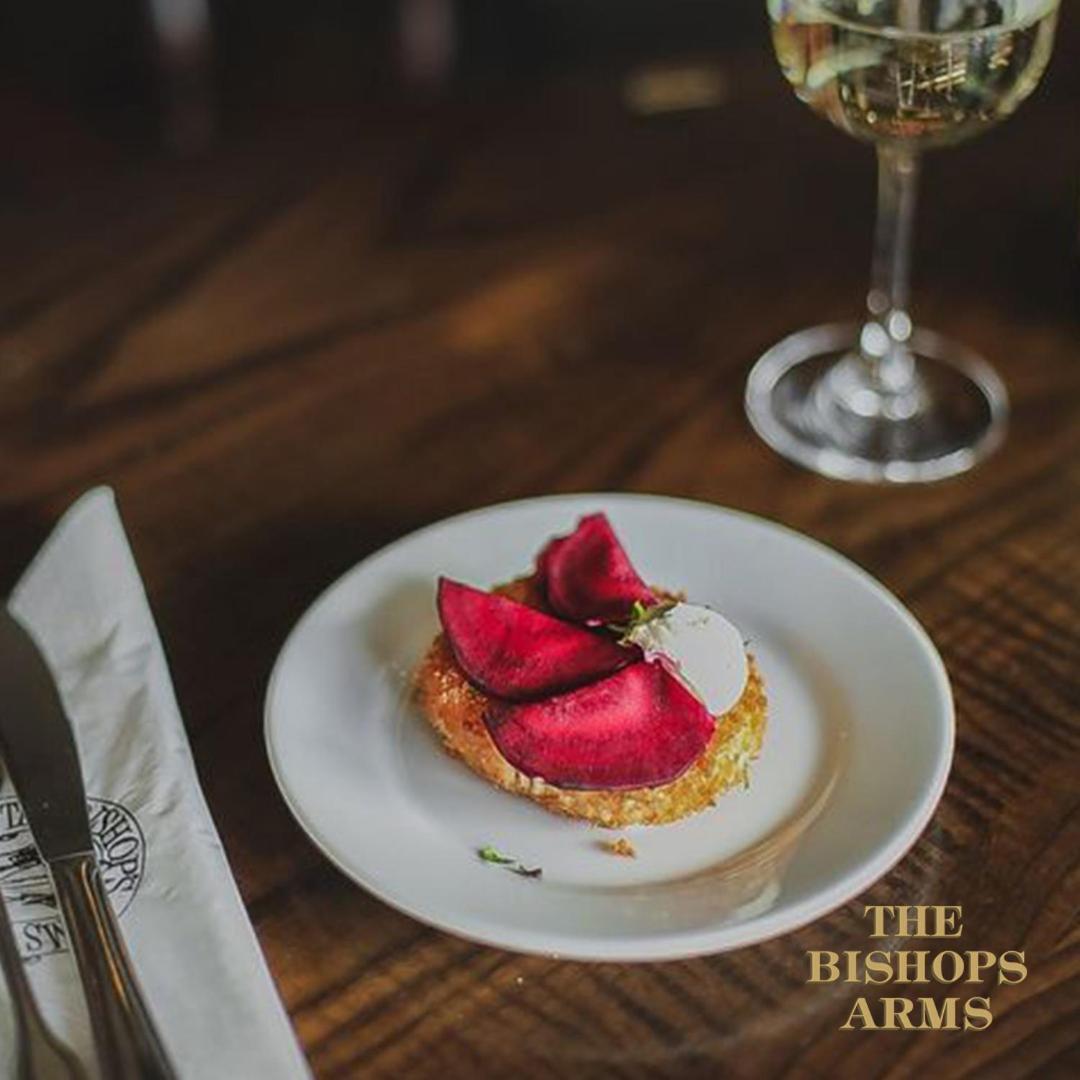 Hotel Bishops Arms Мора Экстерьер фото